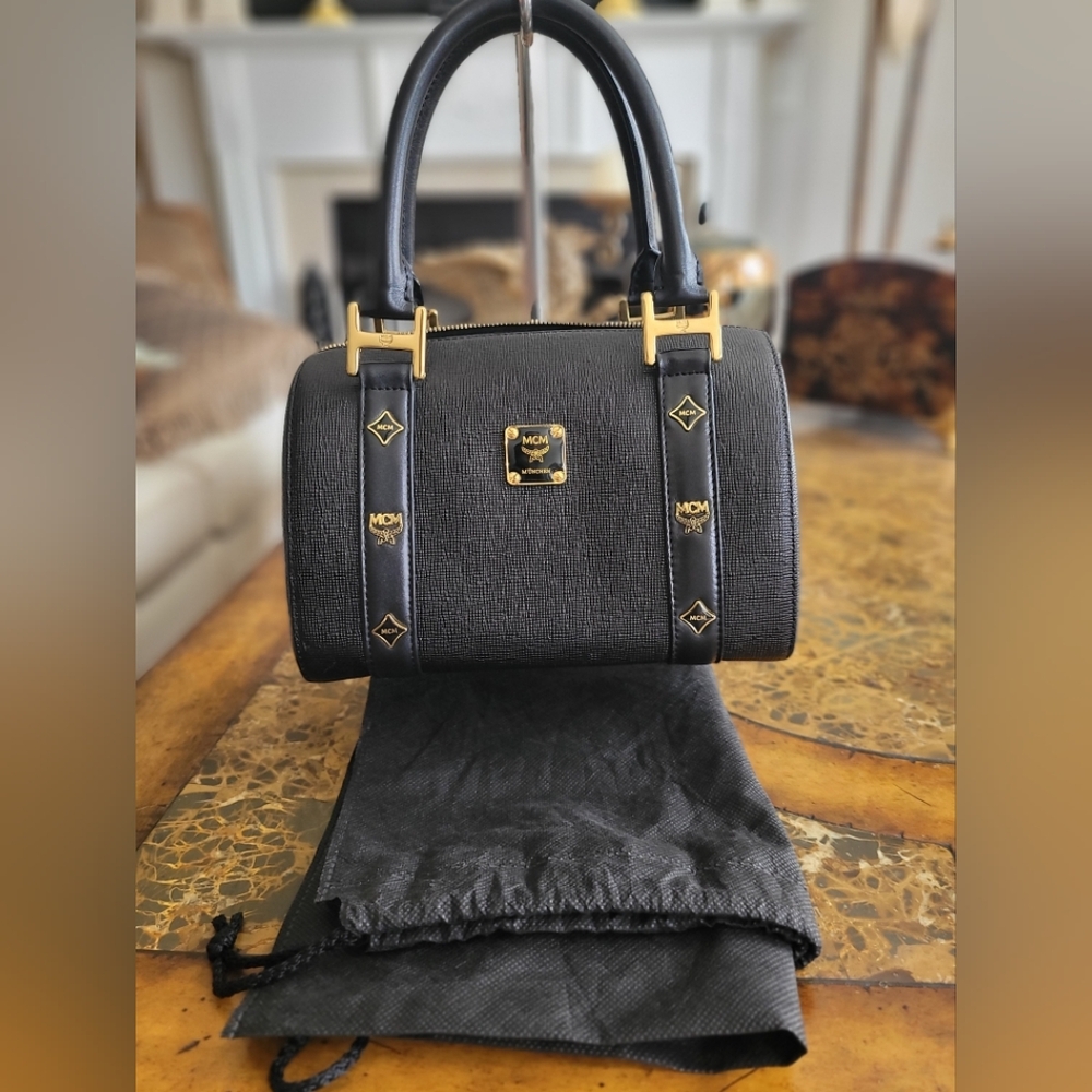 MCM Black and Gold Women's Bag - Picture 5 of 9